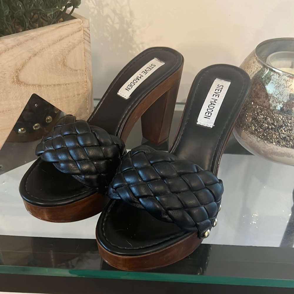 COPY - Steve Madden Black Platform Sandal